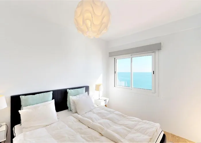Olimpo - Beachfront Newly Renovated * Fuengirola