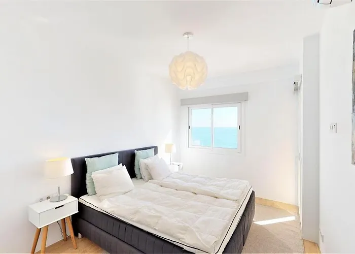 Apartment Olimpo - Beachfront Newly Renovated Fuengirola