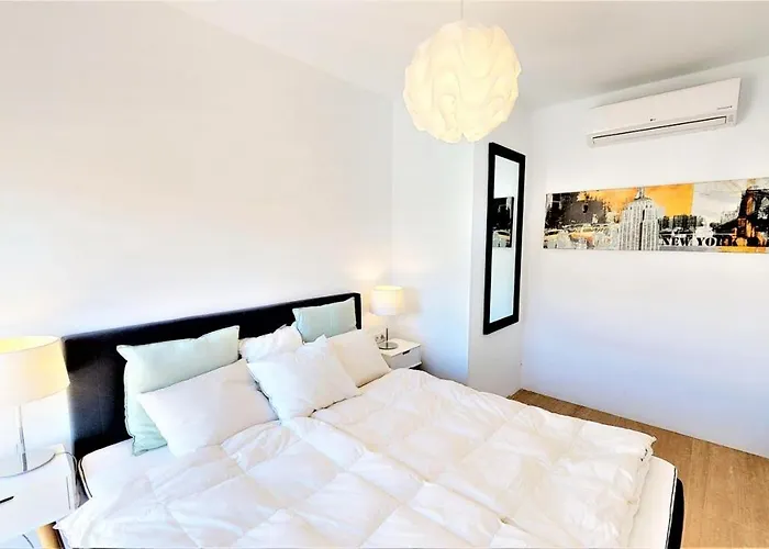 Olimpo - Beachfront Newly Renovated Apartman *