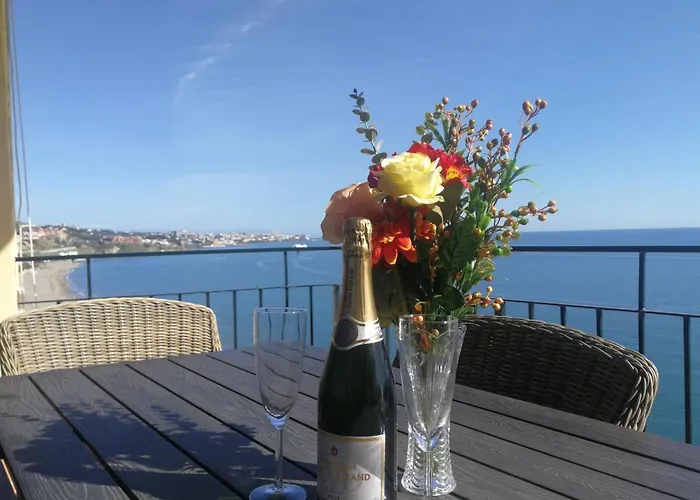 Olimpo - Beachfront Newly Renovated * Fuengirola